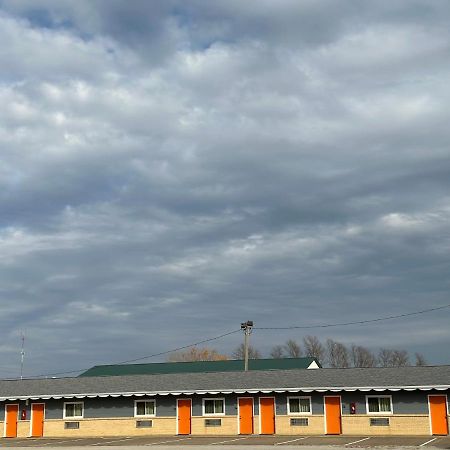 Royal Rest Motel Chariton Экстерьер фото