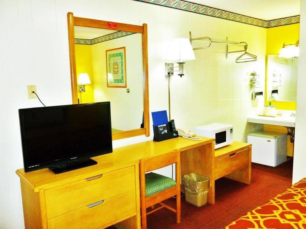 Royal Rest Motel Chariton Экстерьер фото